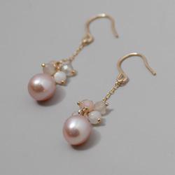 #991 粉紅珍珠細微差別顏色天然石鉤耳環 第2張的照片