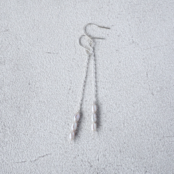♦︎淡水パール シルバーグレーの揺れるピアス　sv925♦︎ 6枚目の画像