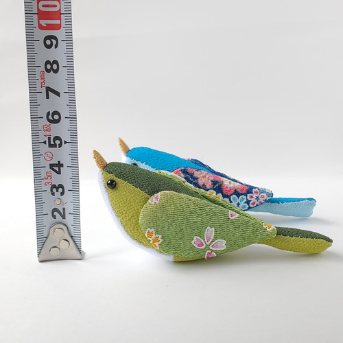 ちりめん細工　小花とうぐいすの輪飾り ちりめん細工 小花とうぐいすの輪飾り