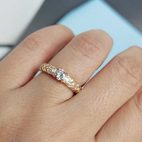 フィレンツェの「ダイヤレース」ヴィンテージ風☆ ビジューリング☆金