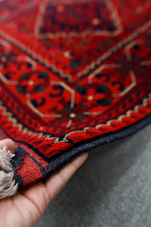 123×84cm【アフガニスタン手織り絨毯 カールモハメディ】ペルシャ絨毯 7枚目の画像