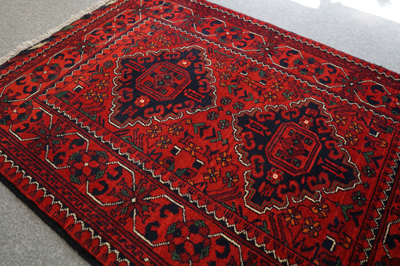 123×84cm【アフガニスタン手織り絨毯 カールモハメディ】ペルシャ絨毯 9枚目の画像