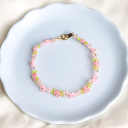 ビーズブレスレット ✧ 桜 ✧ 小さなお花の ブレスレット (ビーズ ビーズアクセサリー)　さくら 3枚目の画像