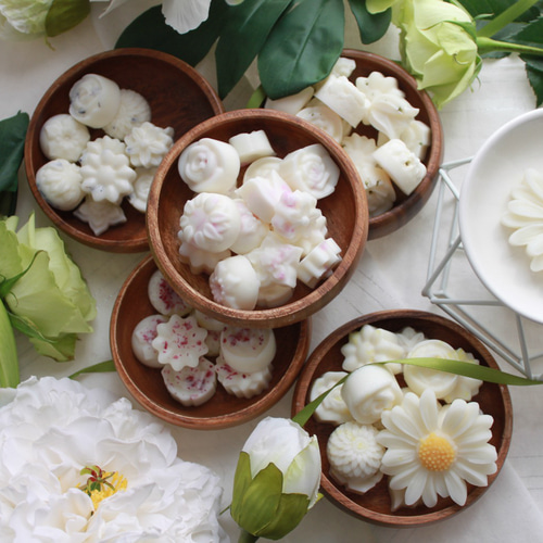 再販【大注目の新作】アロマワックスメルトが遂に登場♡ キャンドル