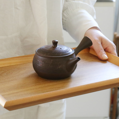 超古い、小さな急須