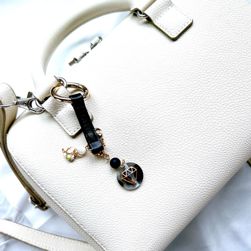 ブラック×ダイヤのバッグチャーム バッグチャーム Azurmalachite/藍