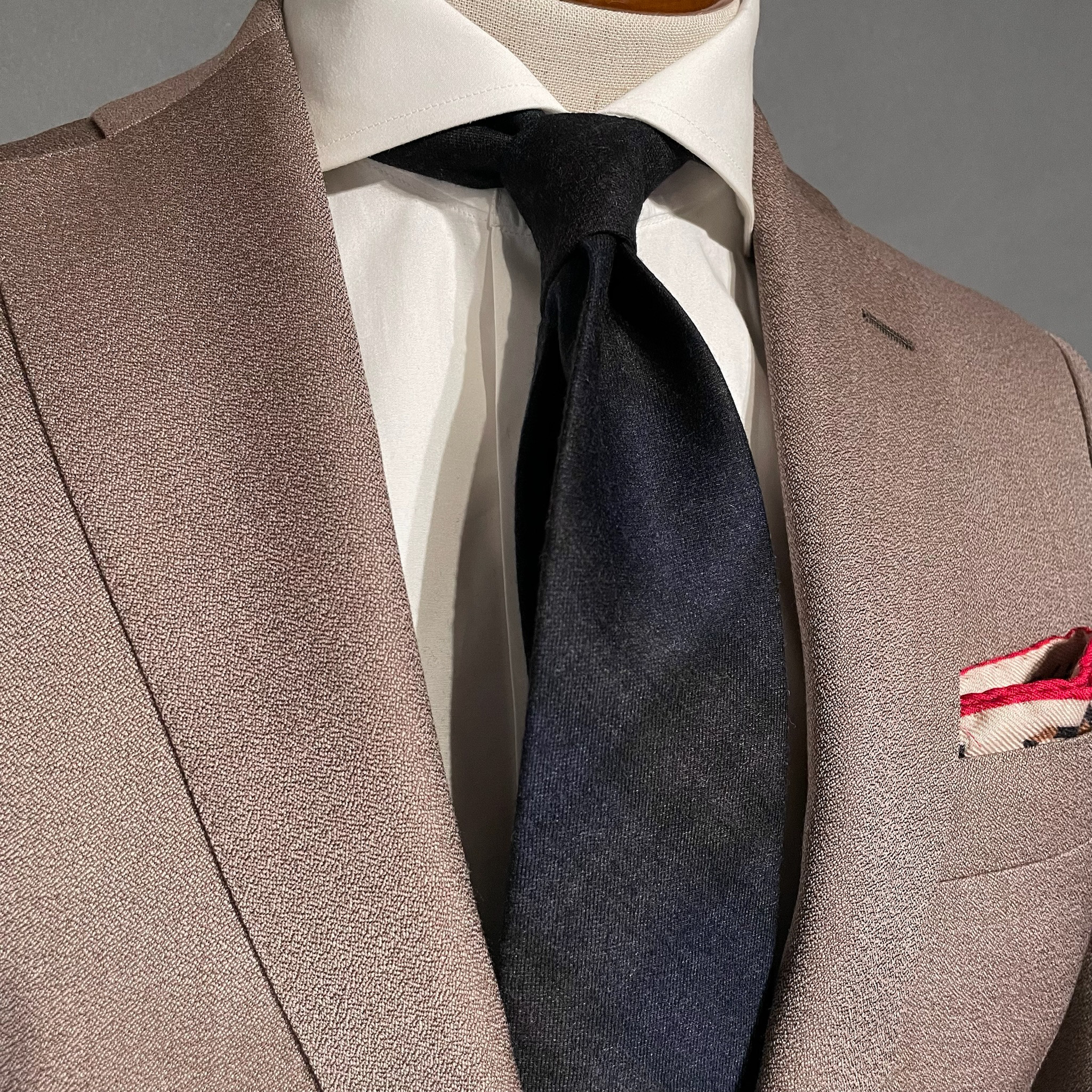 【受注製作】ネイビー　ブラウン　チェック　ネクタイ　プレゼント　ギフト　誕生日【別途】名入れ　イニシャル　刺繍