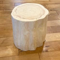 Hinoki  Wood  Stool  No.588 1枚目の画像