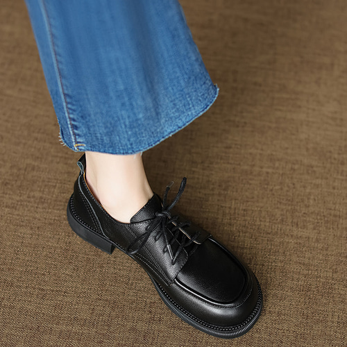 シンプルで履きやすい！ スニーカー レースアップシューズ 靴 天然皮革