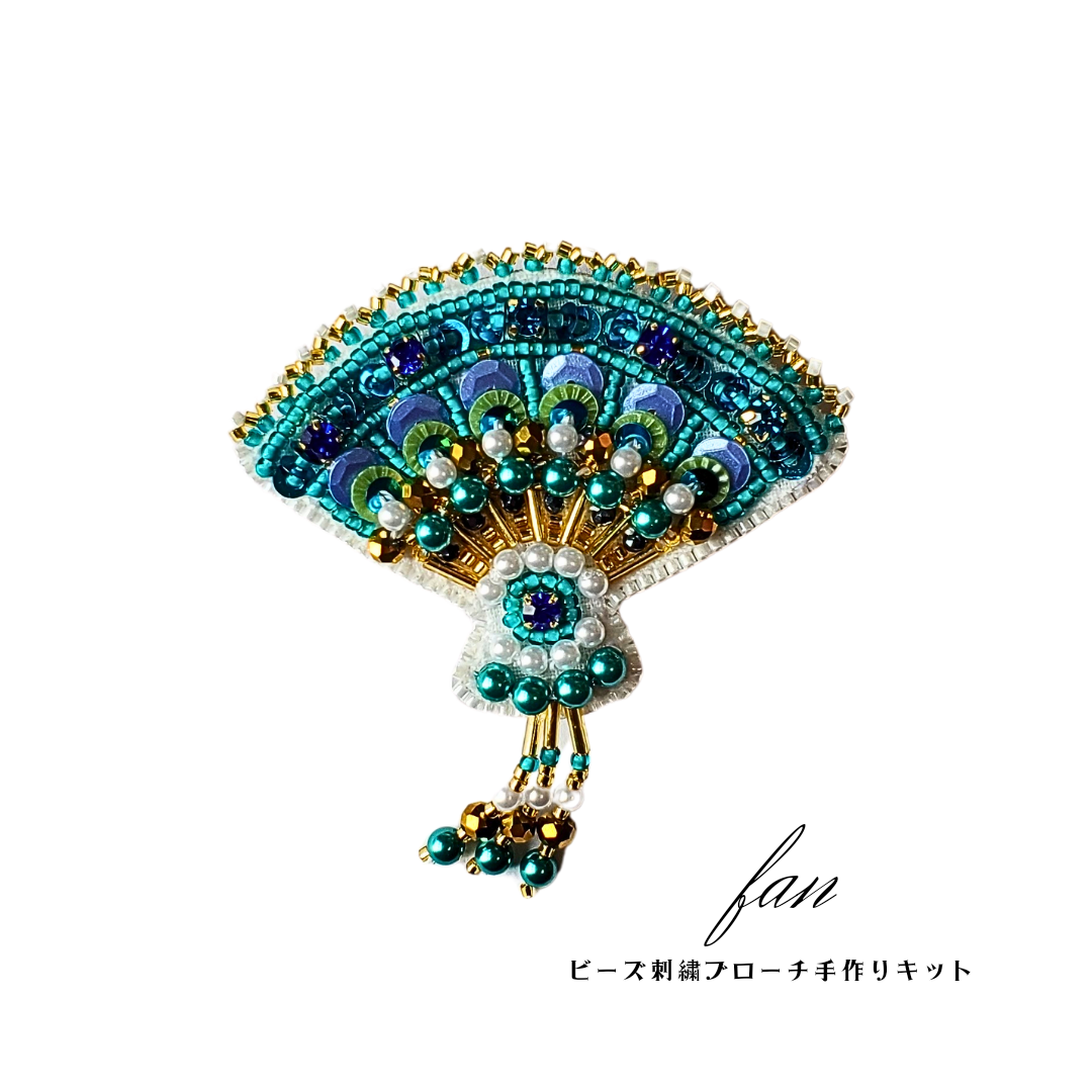 K.omonoさんの刺繍アクセサリーキット hanabatake ブローチ blue