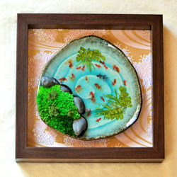 和モダン３WAY　フレームアート「不思議な苔庭の金魚さん」流水に桜　ピンク 2枚目の画像