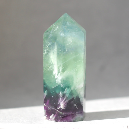 エンジェルフェザーフローライト 六角柱 ポイント 天然石 蛍石