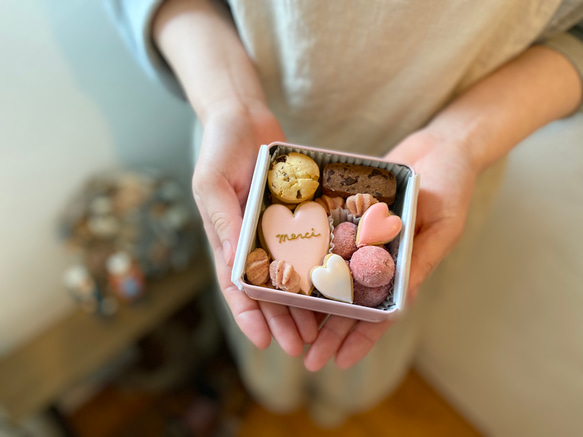 （3月11日発送！）バレンタインクッキー缶♡ミニハート♩ 5枚目の画像