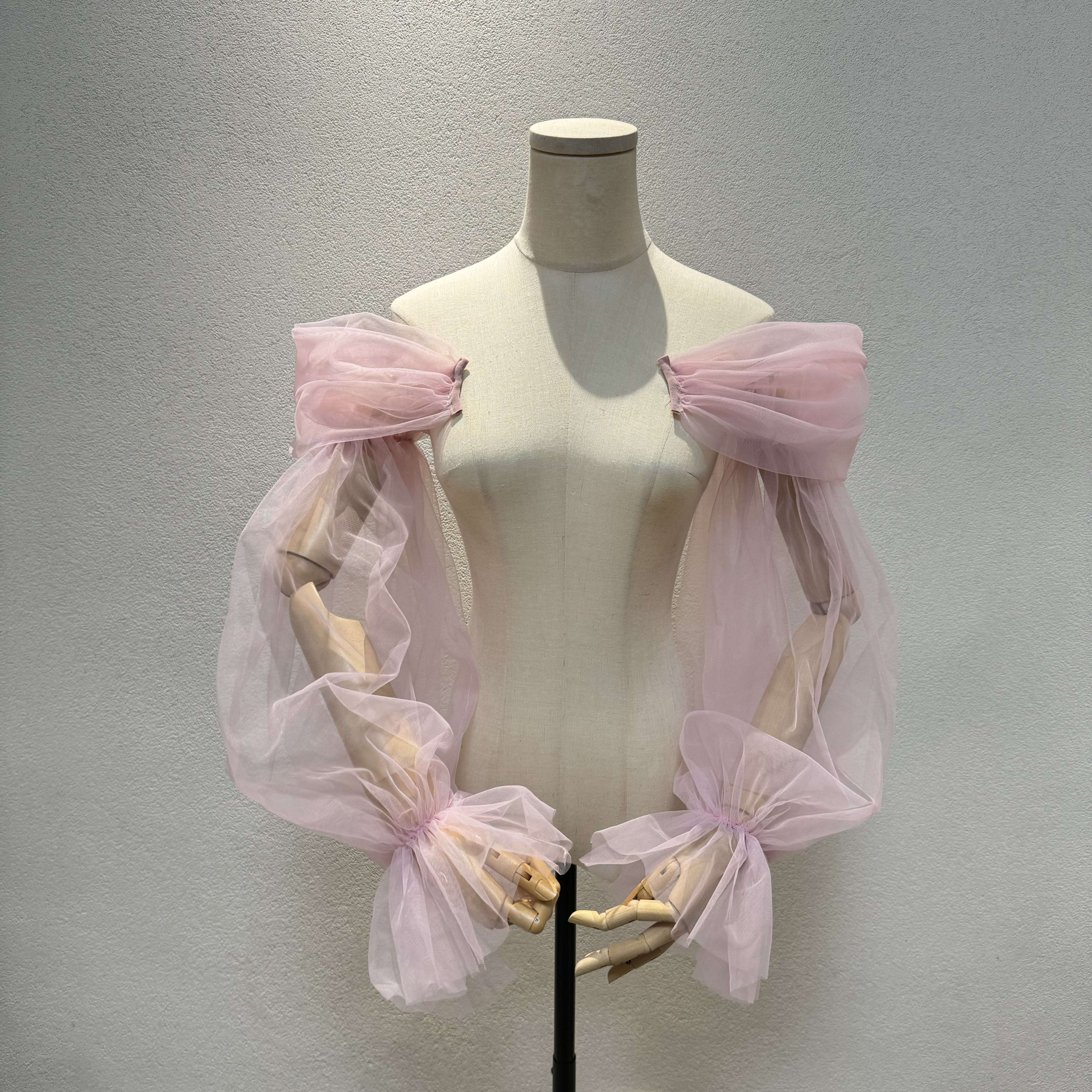 美品！可愛い袖　シーズルー　ピンク　お色直し　取り外し可能二の腕カバー　二次会/披露宴/結婚式オフショルダー付け袖赤長袖