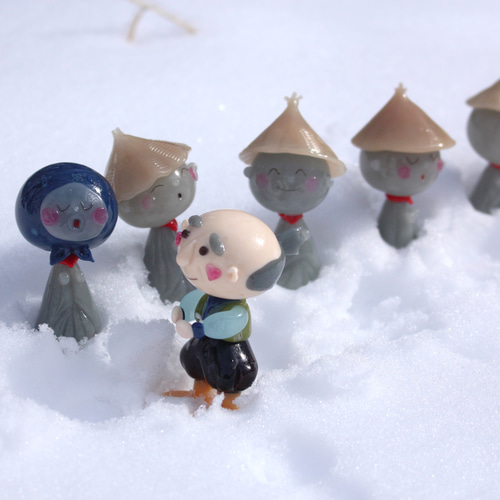 Ricardo Shelmoni 少年と傘の置物 Ricardo Shelmoni 少年と傘の置物