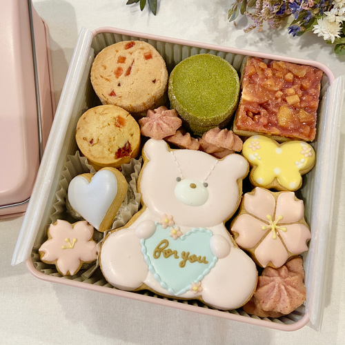 春限定♩くまさくらのクッキー缶♡ クッキー studio chaleur + 春限定♩くまさくらのクッキー缶♡ クッキー studio chaleur +