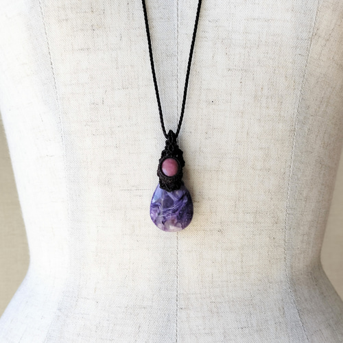 ♡チャロアイト(エンジェルシリカ)＆ロードナイト・マクラメペンダント