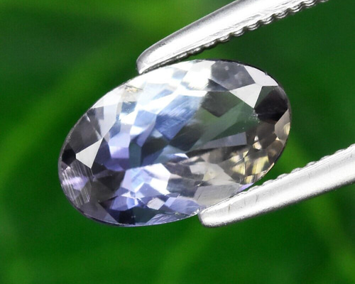 天然 マルチカラータンザナイト ☆彡 VS 天然石 ルース 0.82ct