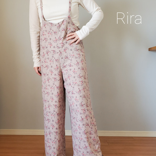 サロペット付き♡新品ビキニ♡お花柄ピンク 柔らかシフォンの花柄 サロペットパンツ ロングパンツ Rira 通販