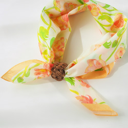 水彩画のスカーフハンカチ「blooming」 10枚目の画像