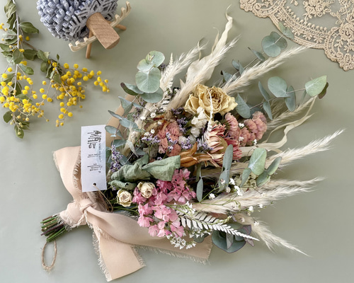 ピンク、ホワイト系 ドライフラワーブーケ/スワッグ リボン変更可能