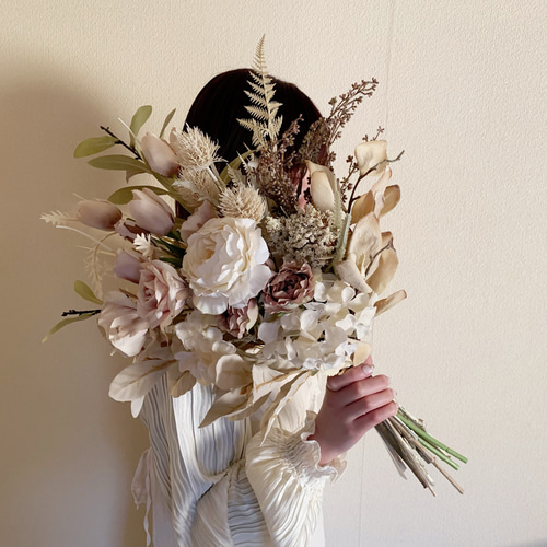 ピンクベージュのドライタッチウェディングブーケ＆ブートニア