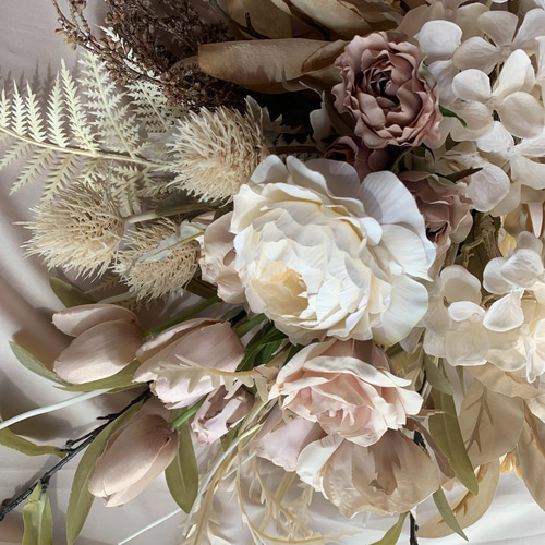 ピンクベージュのドライタッチウェディングブーケ＆ブートニア