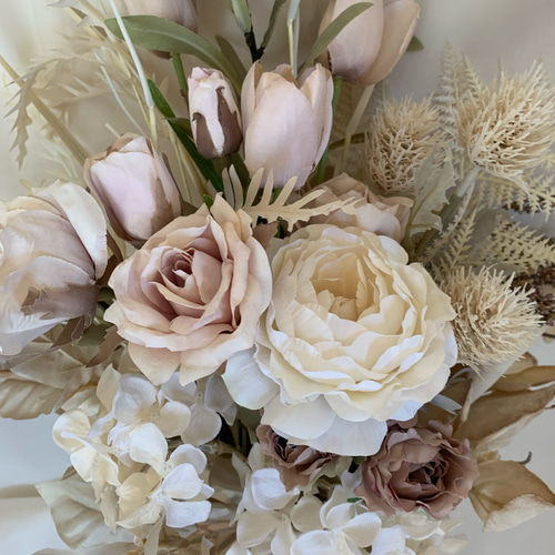 ピンクベージュのドライタッチウェディングブーケ＆ブートニア