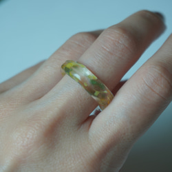 ニュアンス　マーブル　黄色　緑　オレンジ暖色　大人　リング　ガラスリング　指輪　ボロシリケイトガラス　ガラスアクセサリー 5枚目の画像