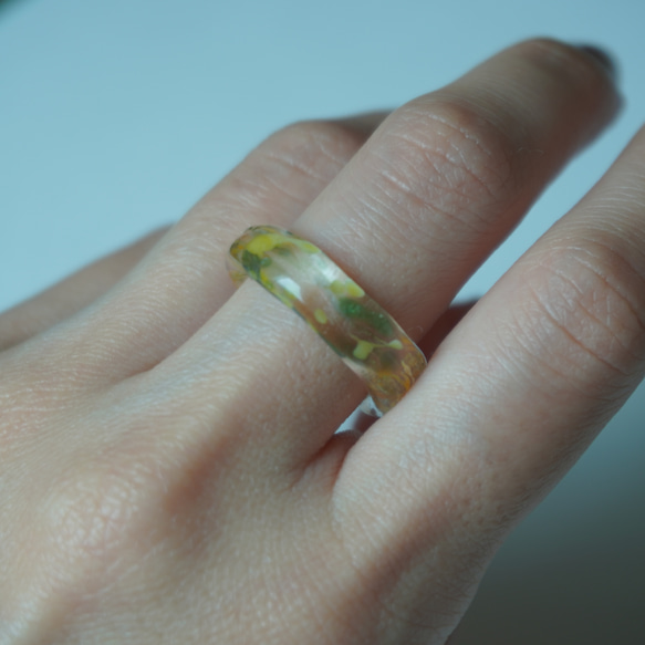ニュアンス　マーブル　黄色　緑　オレンジ暖色　大人　リング　ガラスリング　指輪　ボロシリケイトガラス　ガラスアクセサリー 5枚目の画像