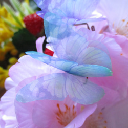 ◇398 ピンクの小鳥と蝶　桜ミモザと苺のリース  ※中サイズ・約18㎝・完全１点物 11枚目の画像