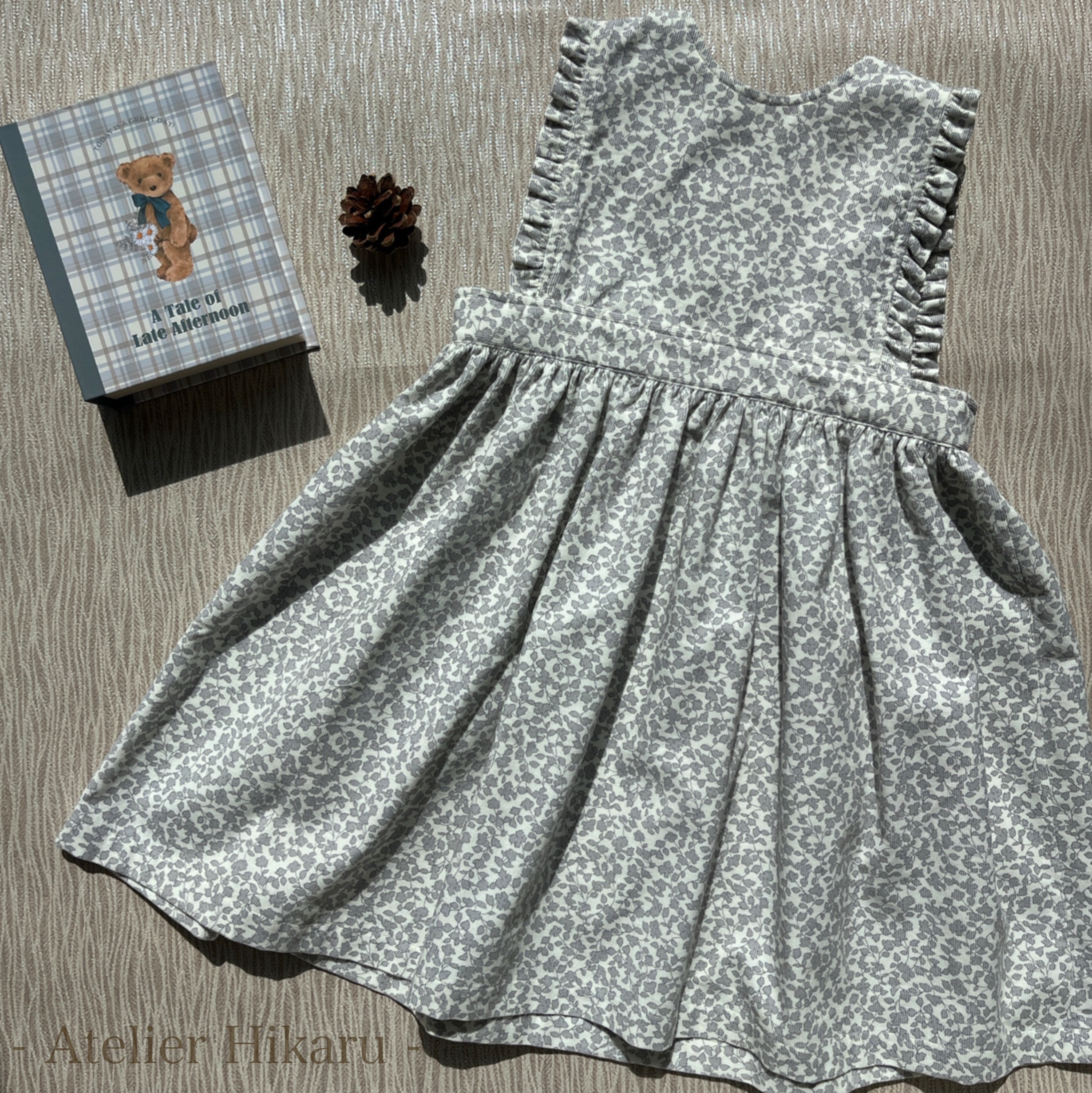 ワンピース　白　コーデュロイ　子供服　１００cm　ハンドメイド　オケージョン　結婚式　春　春服　春ワンピース