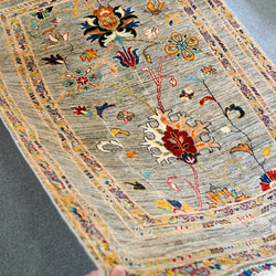 167×121cｍ【アフガニスタン ガズニーウール手織り絨毯 】 1枚目の画像
