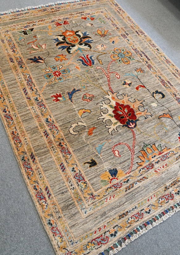 167×121cｍ【アフガニスタン ガズニーウール手織り絨毯 】 アフガニスタン