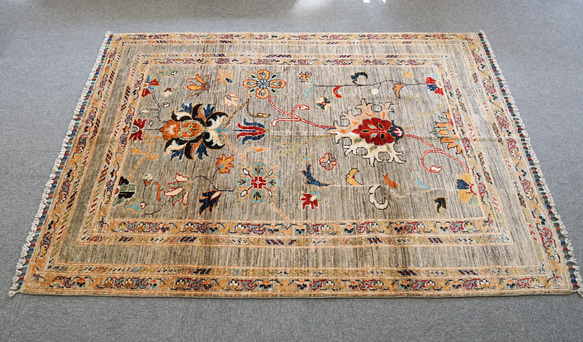 167×121cｍ【アフガニスタン ガズニーウール手織り絨毯 】 アフガニスタン