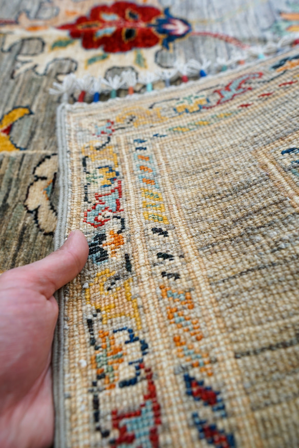 167×121cｍ【アフガニスタン ガズニーウール手織り絨毯 】 10枚目の画像