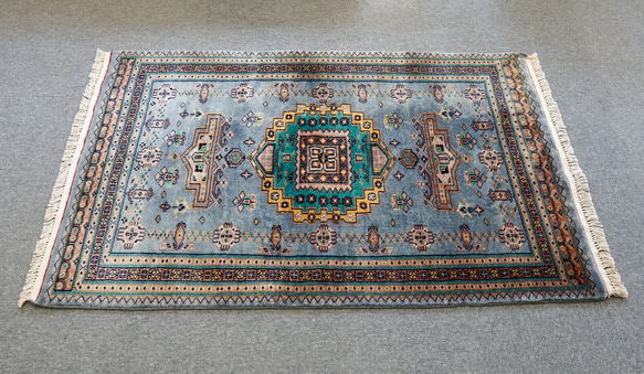 122×79cm【パキスタン手織り絨毯】 3枚目の画像