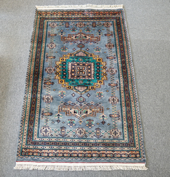 122×79cm【パキスタン手織り絨毯】 4枚目の画像