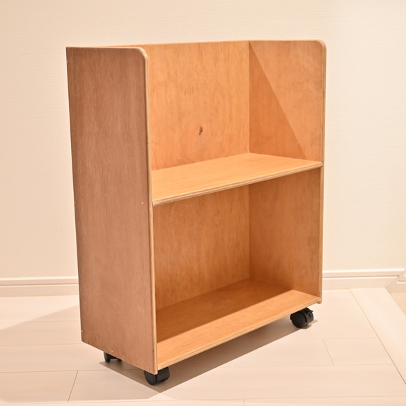 木製本棚A4サイズ2段　ロック機能付きキャスター 7枚目の画像
