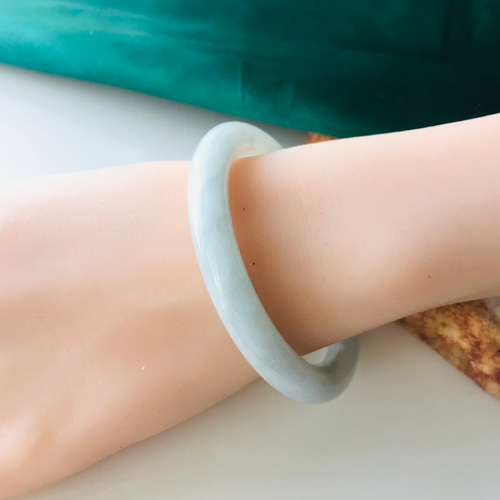 B810-047】ジェイド翡翠ヒスイバングルミャンマー産53.5mm