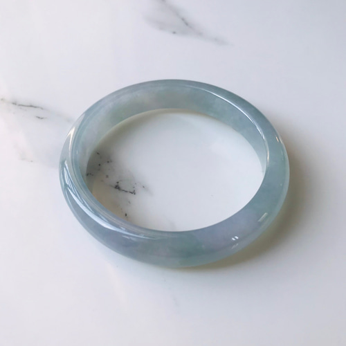 上品綺麗なミャンマー翡翠バングル63mm 上品綺麗なミャンマー翡翠バングル63mm