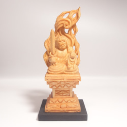 木彫刻 小さな仏像 『 不動明王座像 』オリジナル　ハンドメイド 仏像彫刻 1枚目の画像