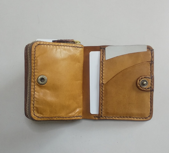 ハンドメイドコンパクト二つ折り財布―5（ピット槽鞣し馬胴オイルレザー。） 4枚目の画像