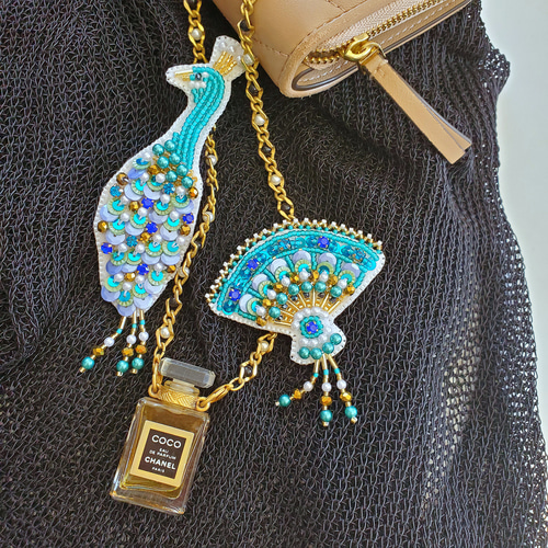 ヴィンテージ　豪華孔雀ビーズ刺繍トップス 手作りキット⭐孔雀・扇のビーズ刺繍ブローチ キット まりねま