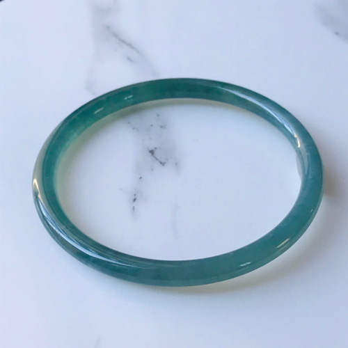 B810-050】ジェイド 翡翠 ヒスイ バングル 一点もの 希少 グアテマラ産