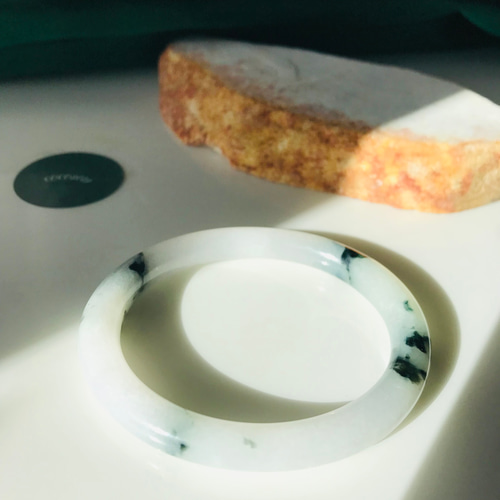 B1010-051】ジェイド 翡翠 ヒスイ バングル ミャンマー産 ホワイト 