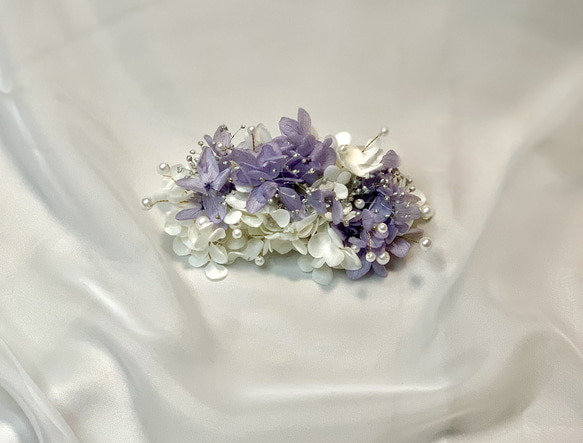 紫陽花のコーム（白、ラベンダー）卒業式　結婚式　和装　ドレス　お祝い　パーティー　ヘアアクセサリー　ヘッドドレス 6枚目の画像
