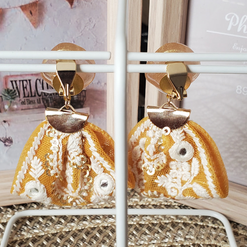 黄色　ピアス　イヤリング　ネイティブ　チロリアンテープ　刺繍リボン　アジアン　春 黄色 ピアス イヤリング ネイティブ チロリアンテープ 刺繍