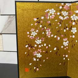 桜金屏風　高さ15センチ　雛祭り　お雛様小物　金紙屏風　蒔絵　日本製 3枚目の画像