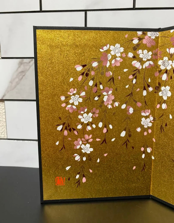 桜金屏風　高さ15センチ　雛祭り　お雛様小物　金紙屏風　蒔絵　日本製 3枚目の画像